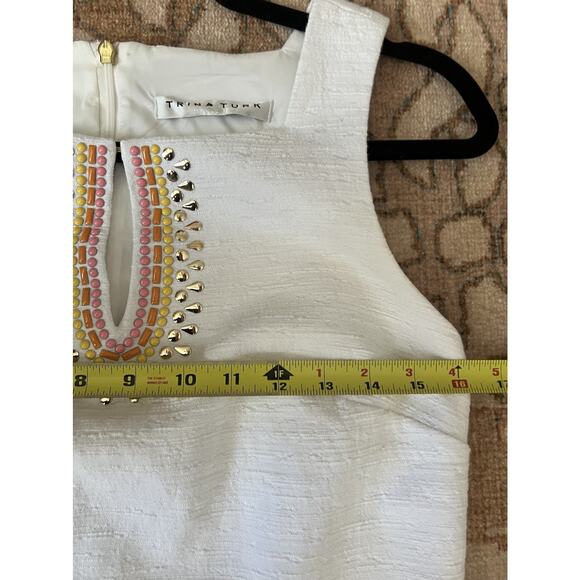TRINA TURK White Textured Beaded Retro MOD Beachy Shift Sheath Dress Sz Small - Picture 8 of 9